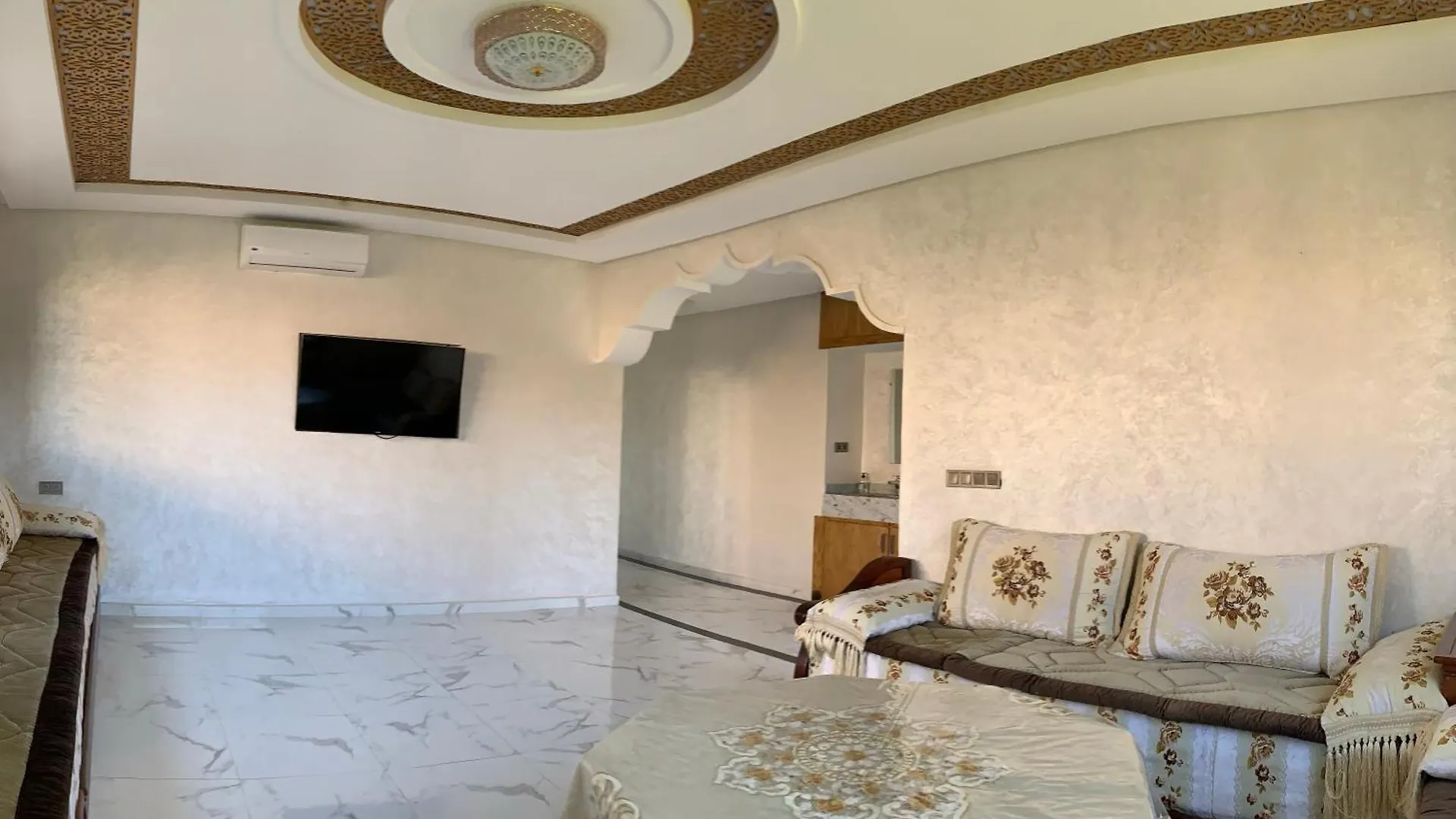 Villa Familiale Avec Piscine A Agadir Golf